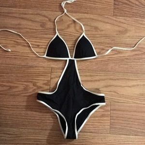 Black and white monokini